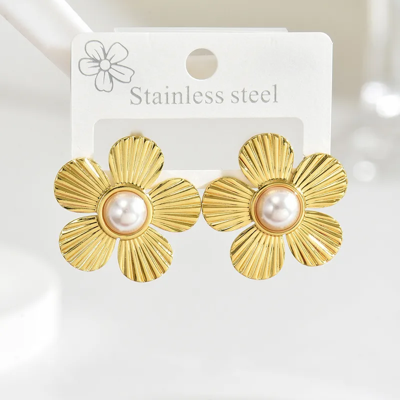 Boucle d'oreille "Fleure perlé"